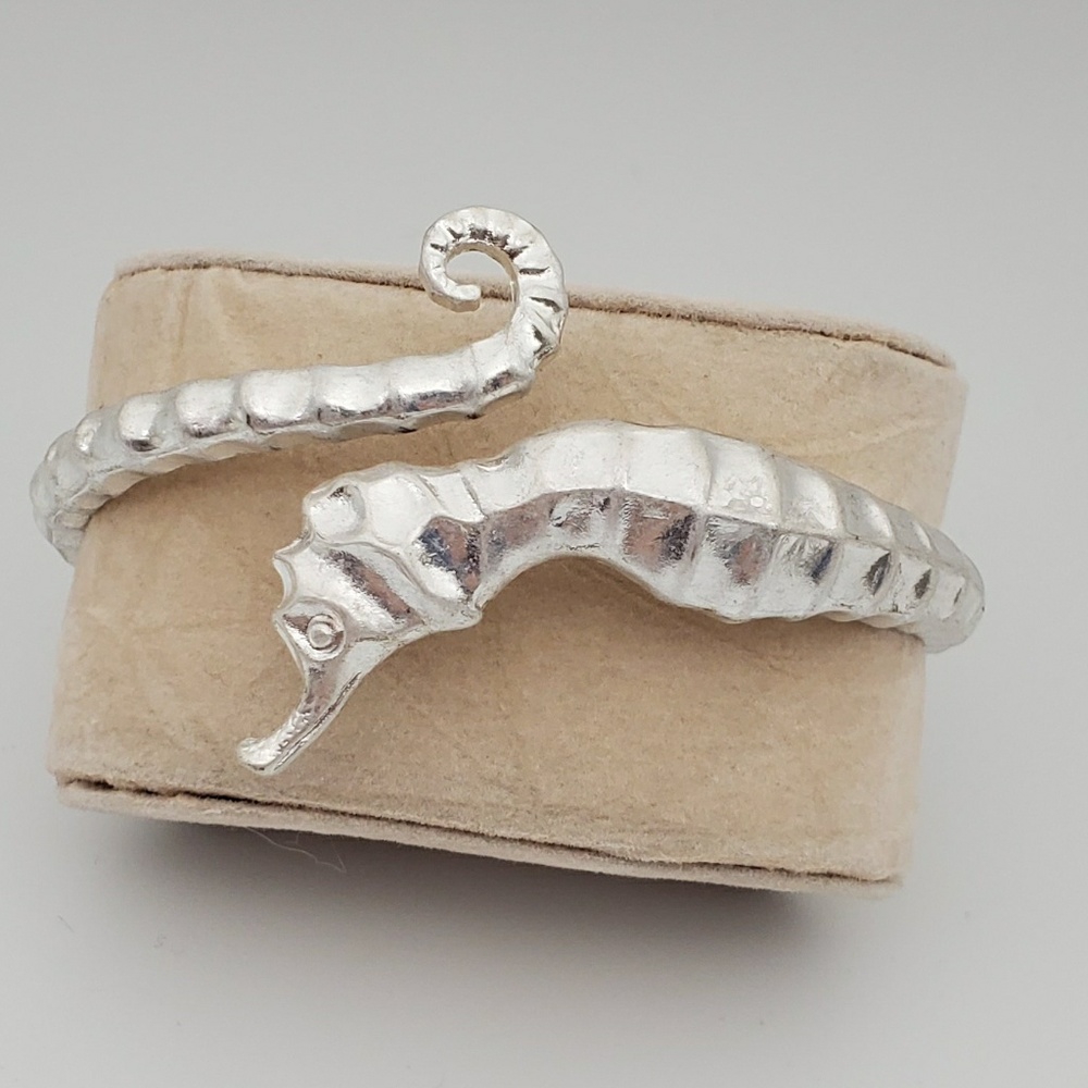 Seahorse Bracelet Silver Bangle Clamper New No Tag